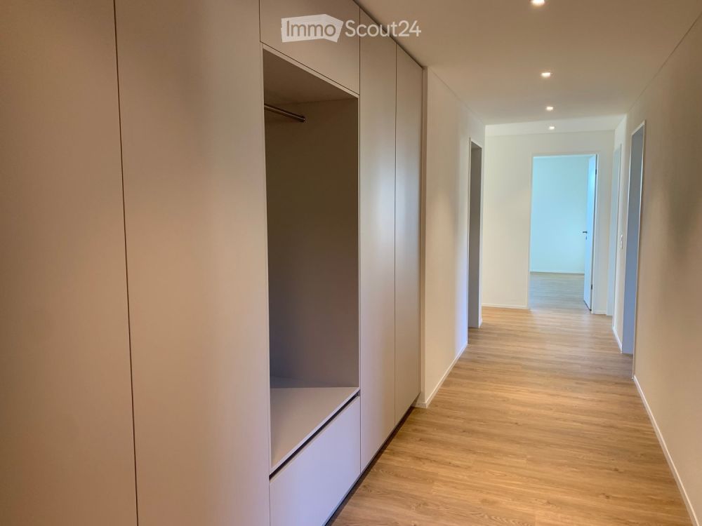 Wohnen mit Weitblick – Moderne 5.5-Zimmer-Wohnung in der Überbauung SONNENBÜEL in Eschenbach -  Bild 6