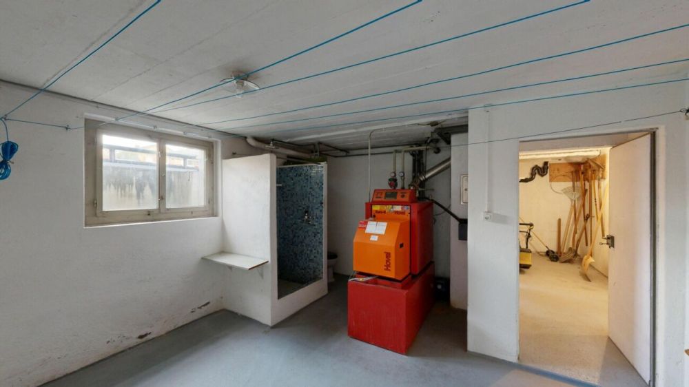 2-Familienhaus mit Potenzial an attraktiver Lage in Wettingen - Bad (Heizung)