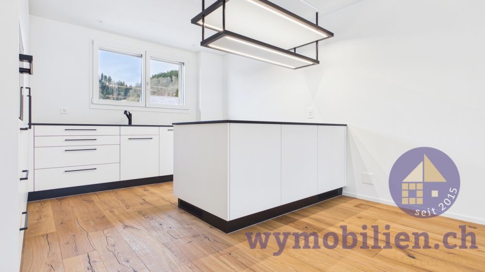 Altersgerechte 3.5-Zi-Wohnung - Jetzt Besichtigung vereinbaren! - Küche Whg OG Ost