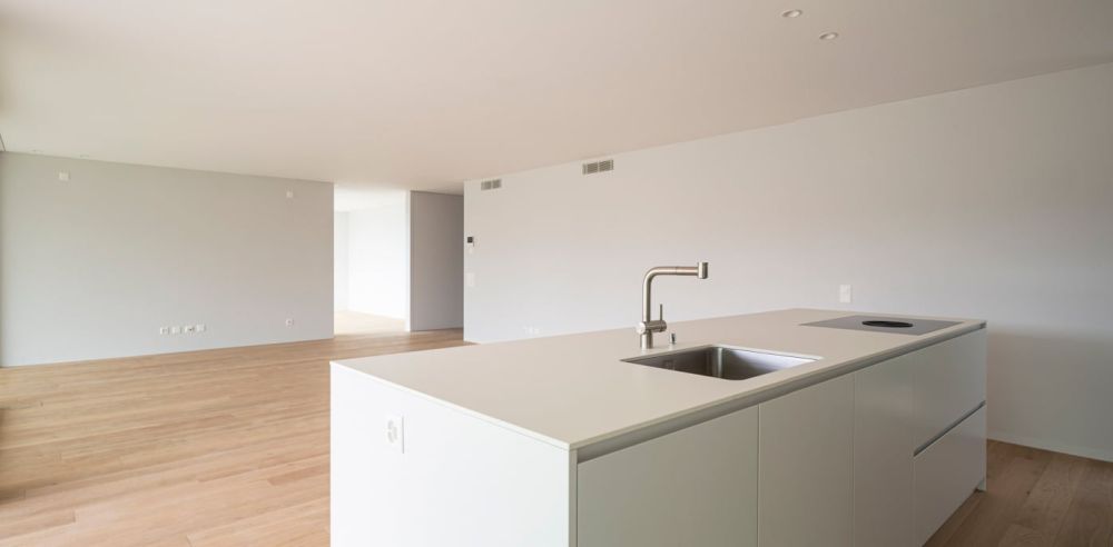 Eleganza, spazio e natura: 4.5 locali con giardino ad Ascona - Bild 1