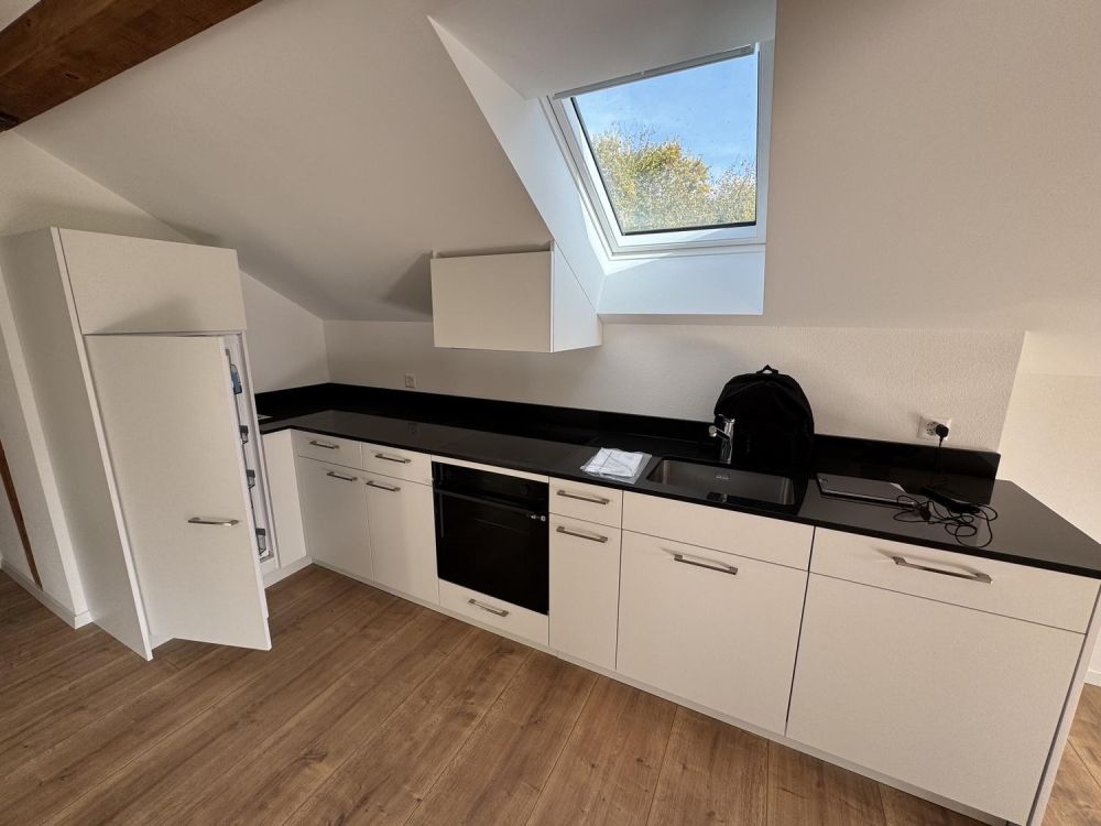 Helle 3.5-Zimmer-Dachwohnung mit Terrasse & Blick ins Grüne -  Bild 5