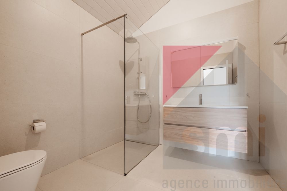 Neue 5-Zimmer-Villa mit 50m2 Wohnbereich! - Wc douche parents