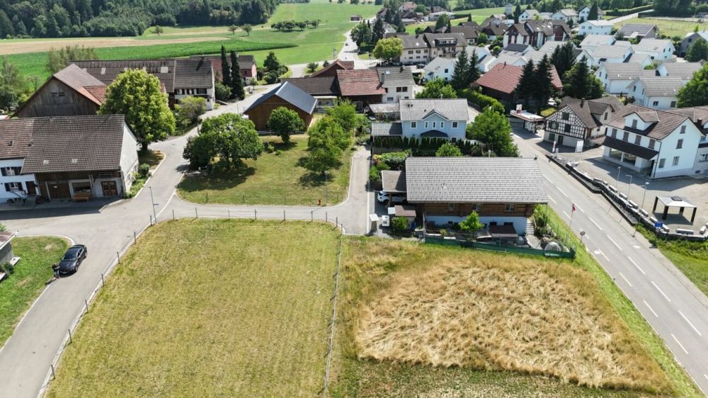 Neubau 5.5-Zi.-Doppeleinfamilienhaus an erhöhter Wohnlage mit Weitsicht in Amlikon-Bissegg (Haus A) -  Bild 9