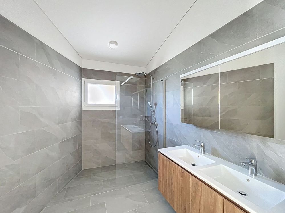 Appartement neuf de 4,5 pièces avec terrasses et vue sur les Préalpes -  Bild 2