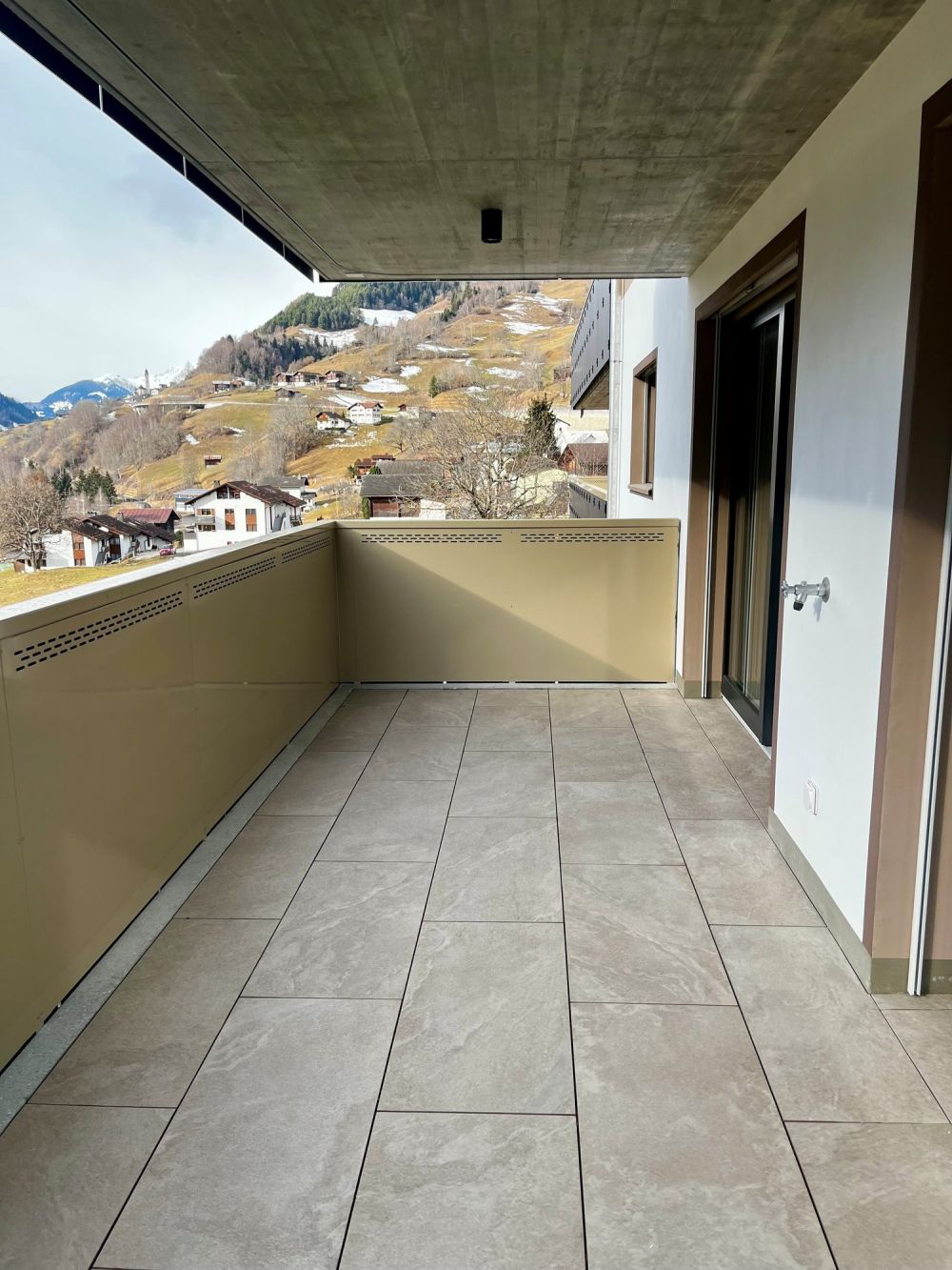 Moderne 3.5-Zimmerwohnung mit Bergblick in Rabius (Erstwohnung) -  Bild 8