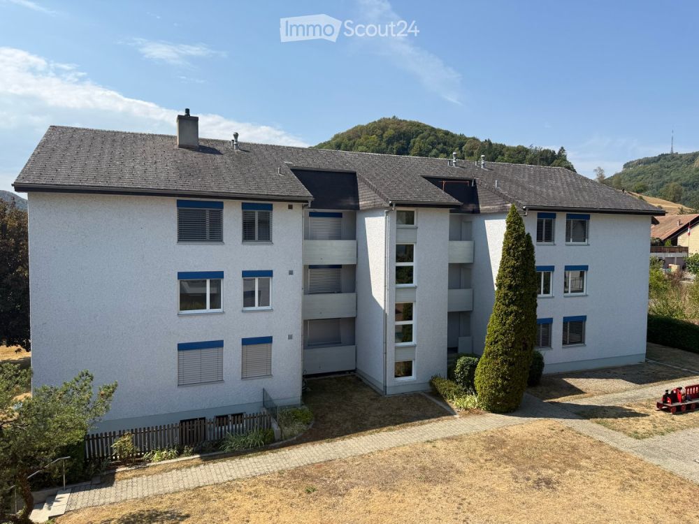 Erstvermietung nach Sanierung – grosszügige 4.5-Zimmer-Wohnung mit Balkon -  Bild 2