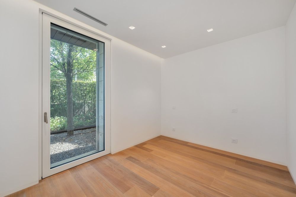 LUXURIÖSE 4.5 ZIMMER WOHNUNG MIT GARTEN -  Bild 10