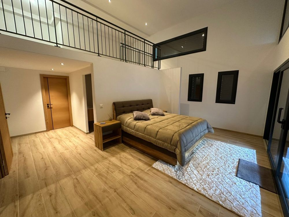 Exklusives Neubau-Chalet mit atemberaubendem Ausblick in Crans-Montana -  Bild 4
