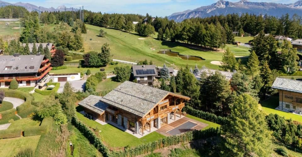 Chalet d'exception en bordure du Golf - Chalet 7.5 pièces - image - 1