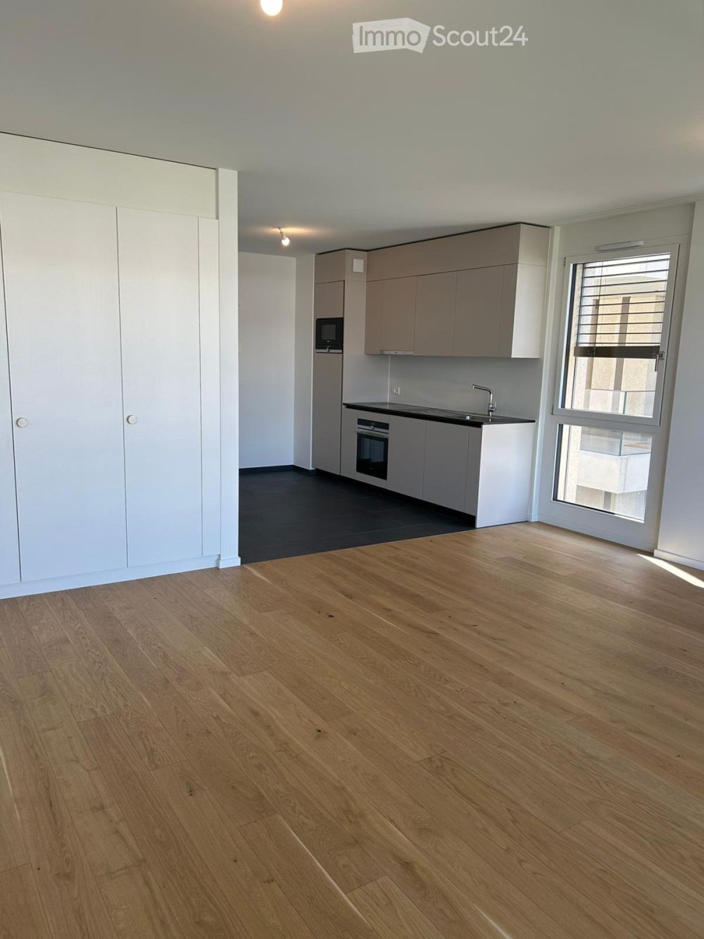 Prächtige neue Wohnung in einer gehobenen Residenz in Troinex -  Bild 4