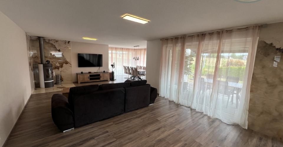 Maison contemporaine en lisière de forêt à Bonfol - Maison 5.5 pièces - image - 4