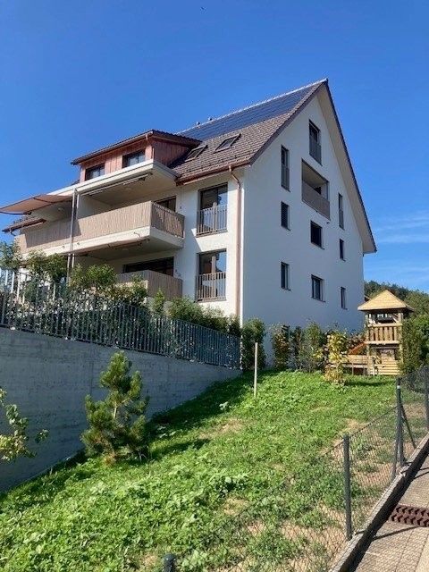 Grosszügige Maisonette-Wohnung - Aussenansicht