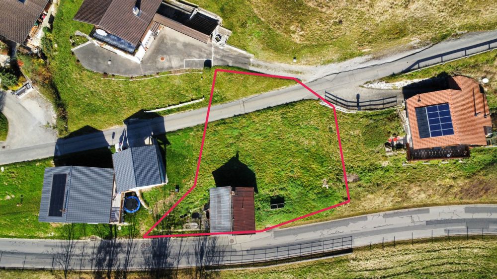 CERNIAT - Terrain de 600m2 avec permis de construire en force ! - Vue aérienne