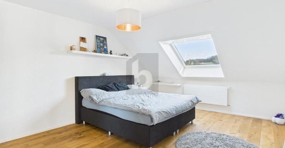 SONNIG UND GROSS MIT STIL (11) - Appartement 4.5 pièces - image - 4