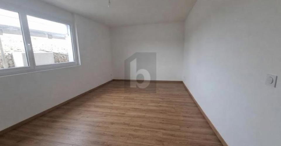 LUMINEUX, SPACIEUX AVEC UN IMMENSE BALCON - Appartement 3.5 pièces - image - 2