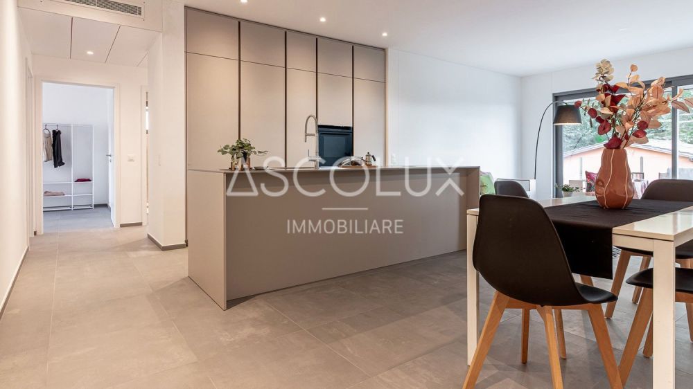 Moderne Räume - 4.5 Zimmer in einer exklusiven Residenz am Stadtrand  | Spazi Moderni - 4.5 Locali in Residenza Esclusiva ai Confini della Città - pregassona quadri-004-HDR.jpg