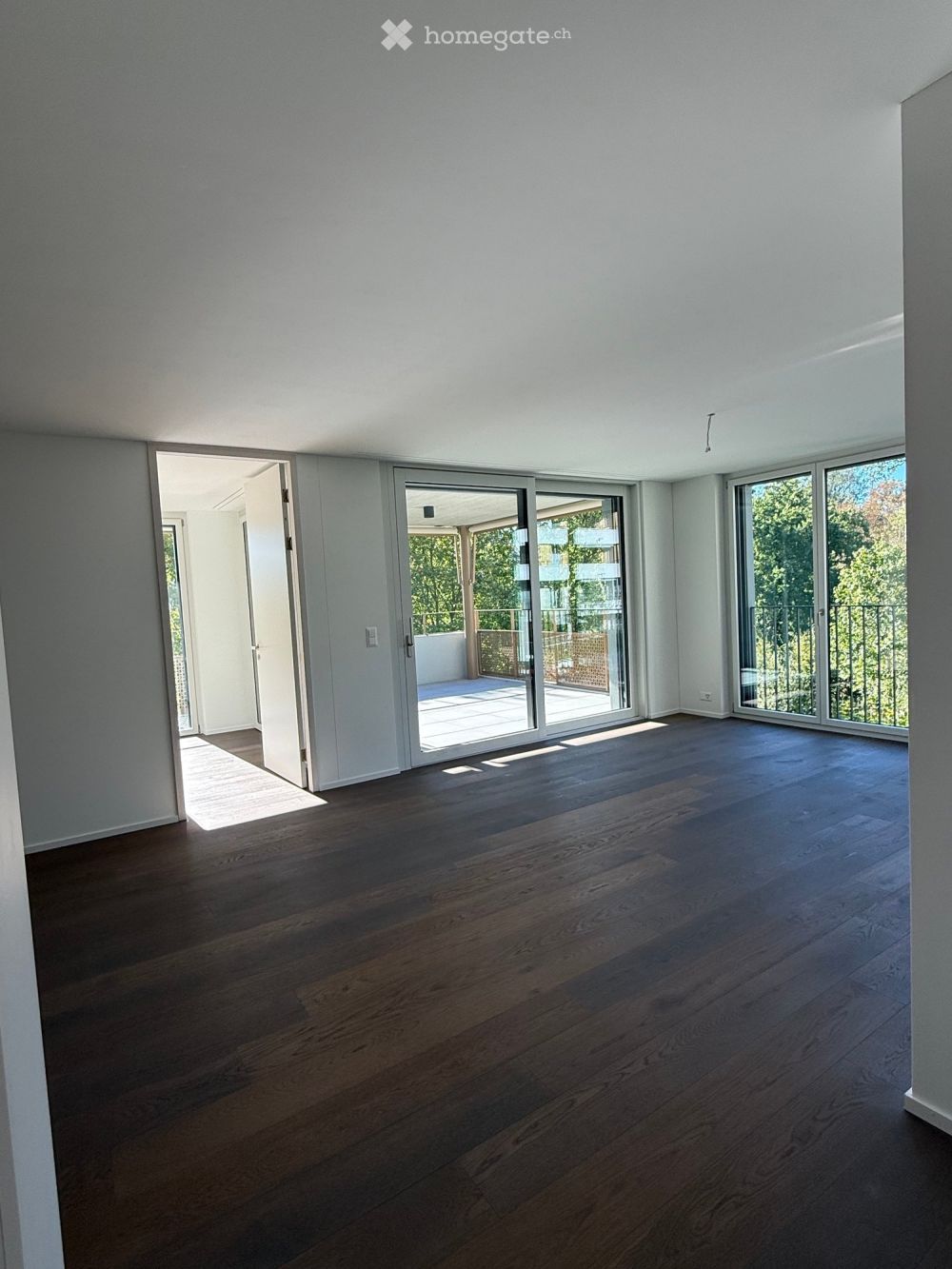 Moderne 3.5-Zimmer-Wohnung mit Einstellplatz in Cham -  Bild 2