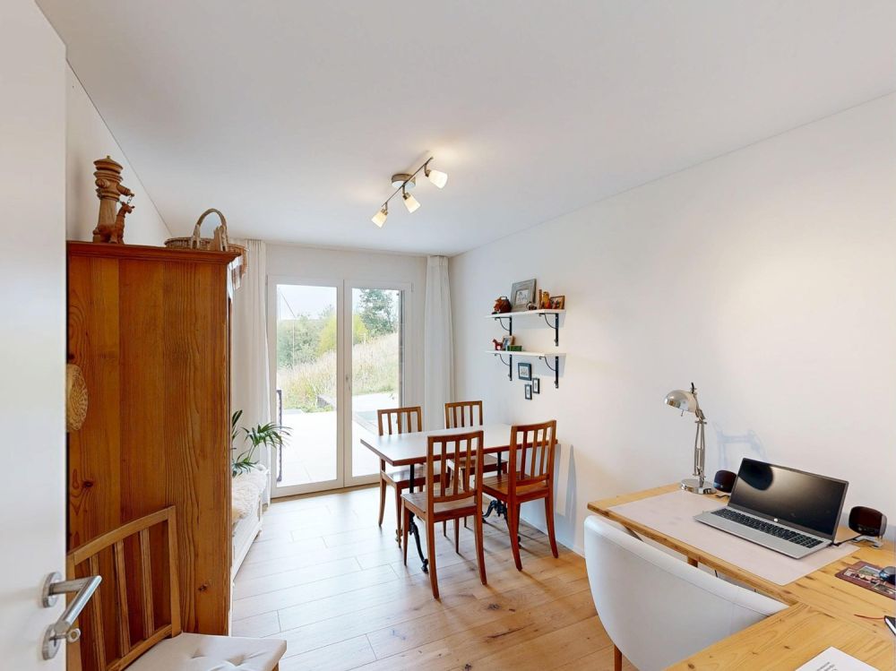 Neuwertig & vielseitig: Eigentumswohnung mit Balkon und 2 Sitzplätzen -  Bild 8