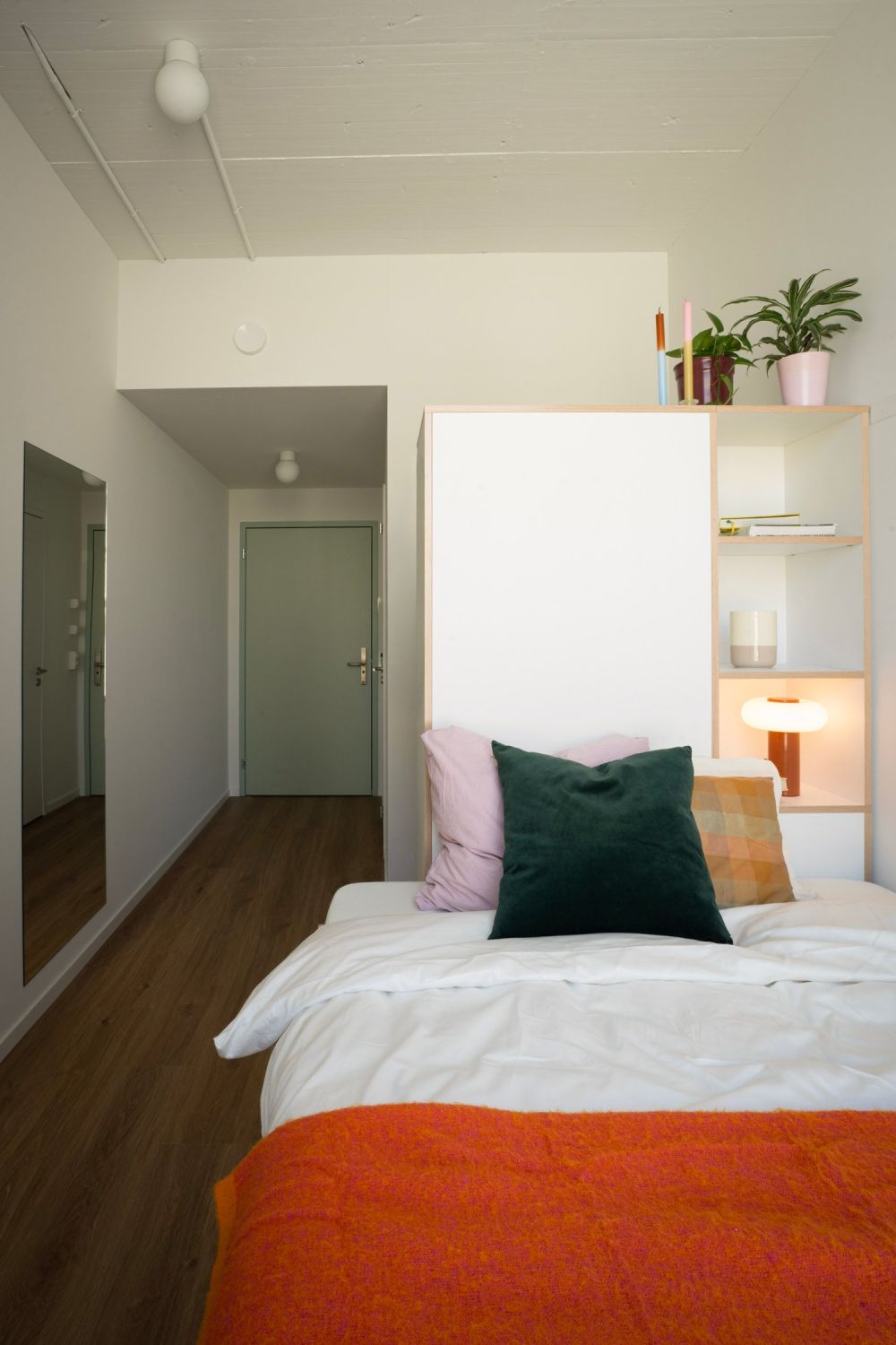 Zürich | Private Suite mit Bad : All-inclusive Coliving | TomoDomo Banyan -  Bild 11