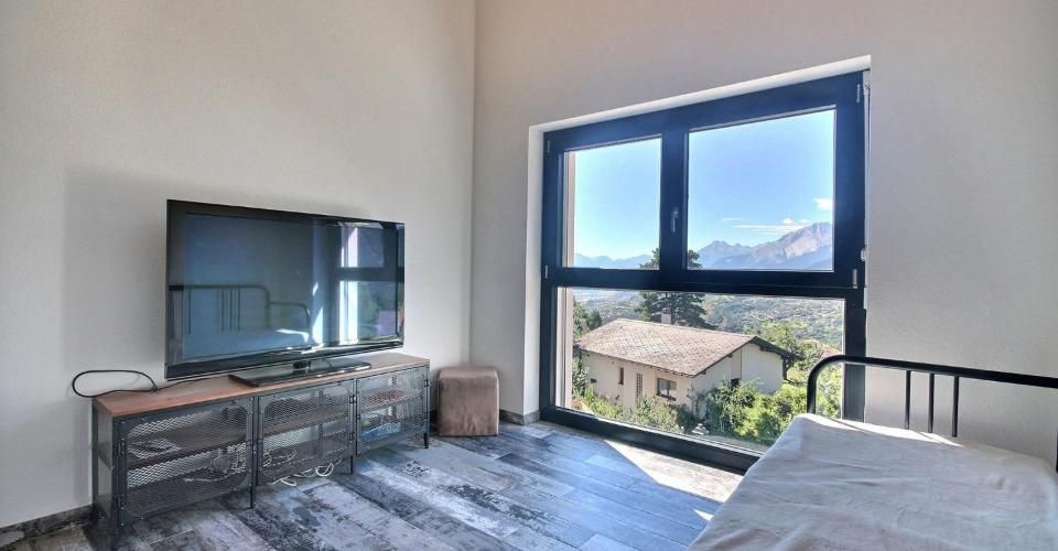 VENDU. Lens. Villa neuve de 5.5 pièces, vue sur le lac du Louché et les Alpes, à 10 minutes de Crans-Montana, proche écoles et commerces - Maison 5.5 pièces - image - 10