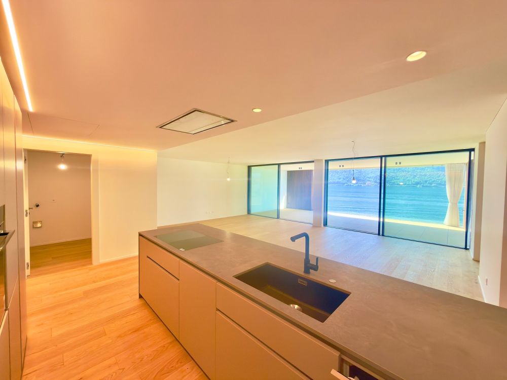 3726 - DIRECTLY ON THE LAKE - ONLY FIRST RESIDENCE - LUXUS APARTMENT WITH PRIVATE BEACH -  Bild 5