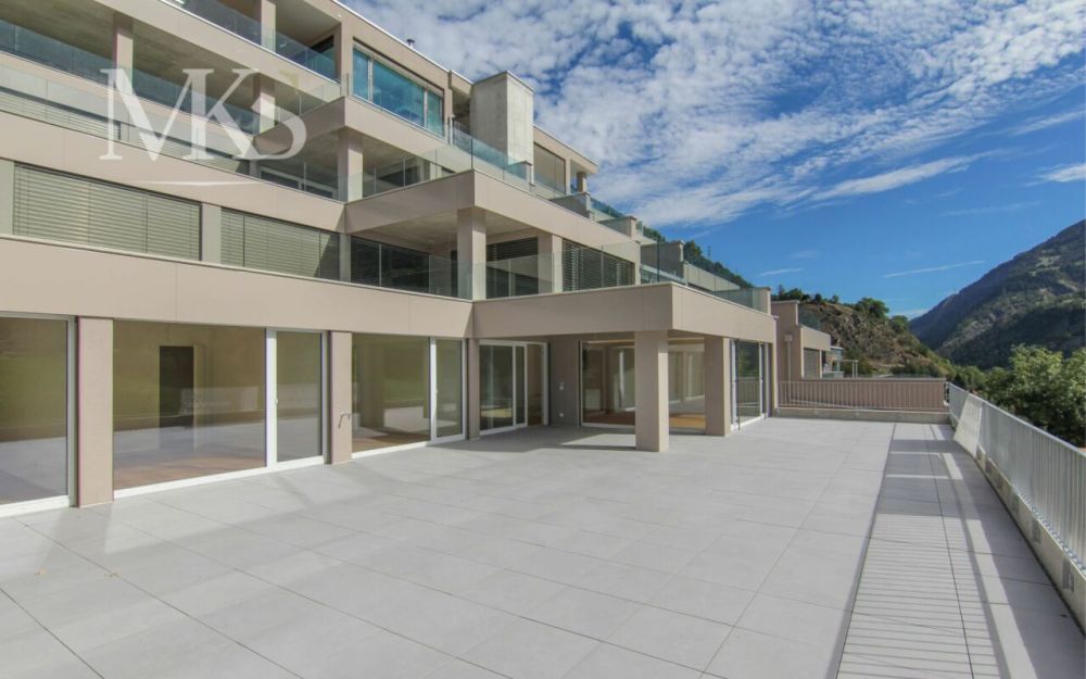 Grossflächige Neubauwohnung an ruhiger und sonniger Lage - Bild 1