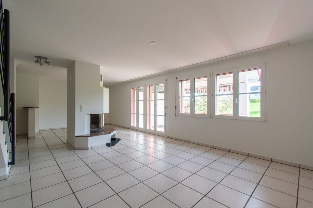 Attraktive 5.5 Zimmer-Maisonette-Wohnung mit Balkon -  Bild 3