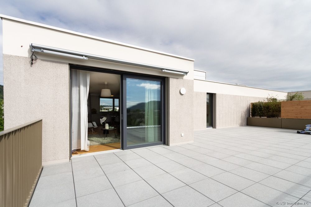 2.5- Zimmer-Neubau-Attikawohnung mit traumhafter Terrasse, sofort bezu - Terrasse - Attikawohnung