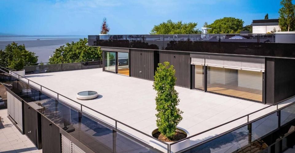 UNIQUE ! Attique neuf de 5.5 pièces bénéficiant d'un rooftop terrasse - Attique 5.5 pièces - image - 9