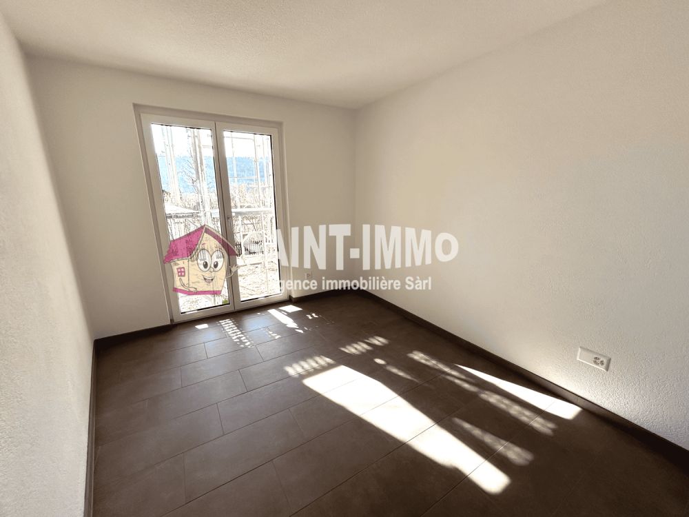 Neue 4.5-Zimmer-Wohnung (104 m2) mit Terrasse / Garten und überdachtem Autoabstellplatz -  Bild 10