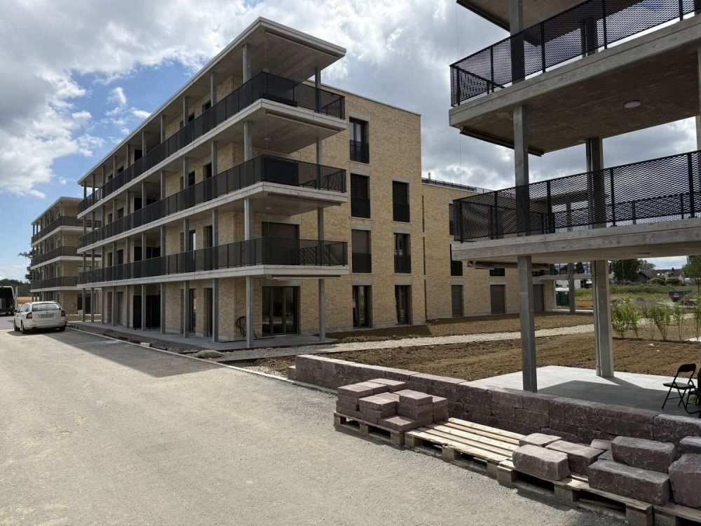 Gehoben Wohnen mit Sicht über den grossen Park des Ziegelei-Quartiers (E 1.2) -  Bild 11