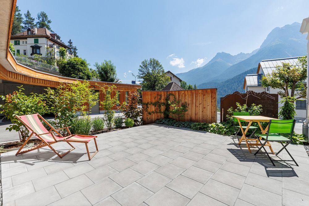 Modernes Wohnen mit herrlicher Terrasse - Aussenflächen