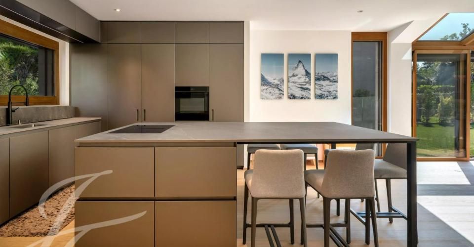 Une signature contemporaine au coeur de la rive gauche genevoise - Maison 8 pièces - image - 2