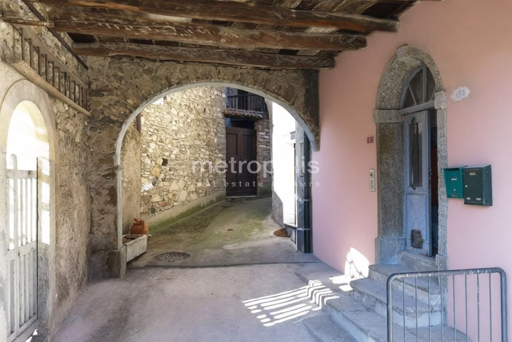 ATTICO 3.5 LOCALI RIATTATO A NUOVO CON VISTA APERTA - AROGNO - Bild 8