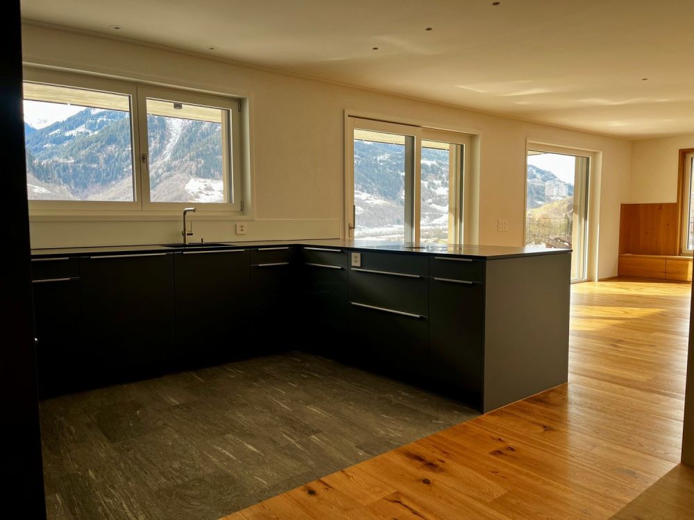 Grosszügige 5½-Zimmerwohnung als Erstwohnung in Rabius - Bild 2