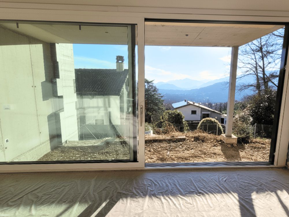 OCCASIONE: NUOVO, NEL VERDE, CON VISTA PANORAMICA - Bild 1