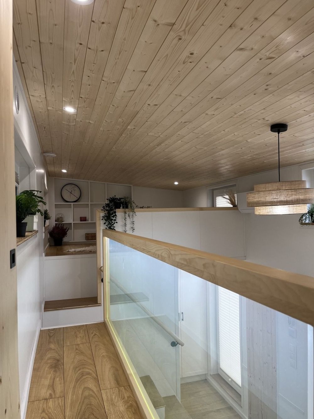 Modernes Tiny House in idyllischer Juraberglandschaft, nachhaltig & komfortabel wohnen - Bild 12