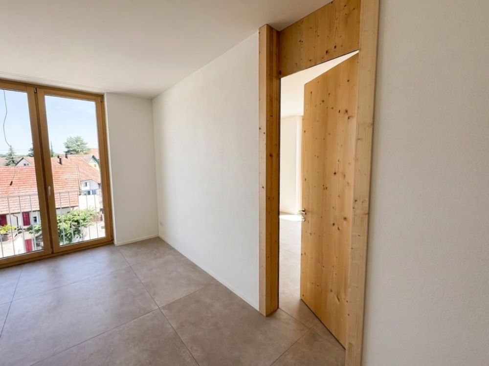 Stilvolle 3-Zimmer-Stadtwohnung mit Balkon in Effretikon -  Bild 8