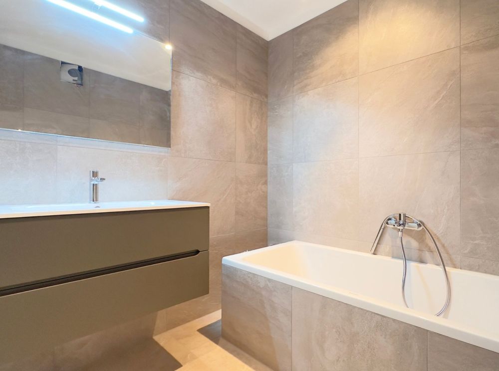 Mendrisio, appartamento moderno 2.5 locali con spazio esterno privato - 5.png