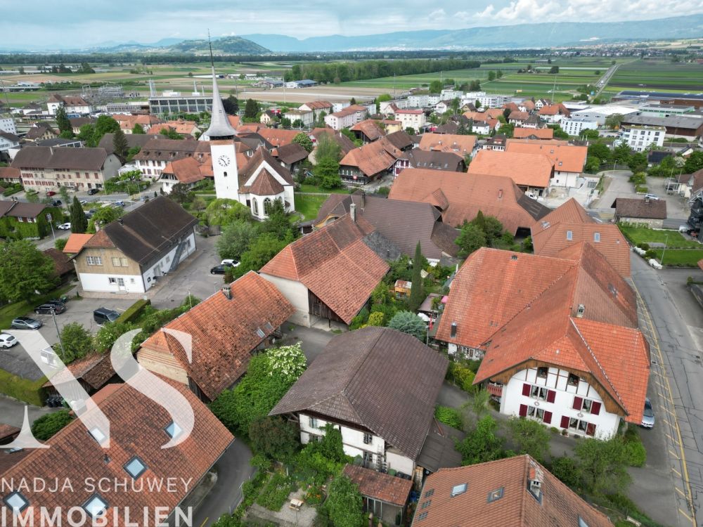 Neues Wohnen im alten Dorfkern - 3.5 Zimmer Wohnung 1. OG - Bild 5