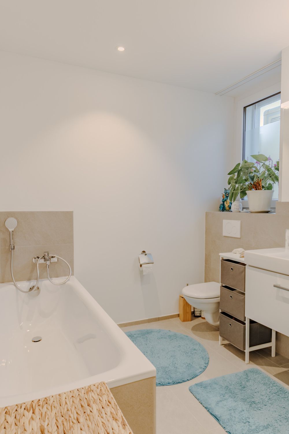 Wohnen im Grünen mit Stil und Komfort - Bad