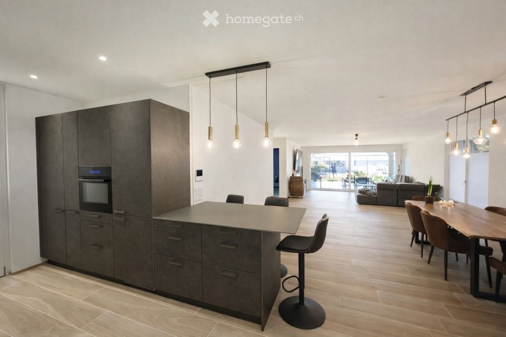 Exklusive, neuwertige Gartenwohnung mit 154 m² Wohnfläche – nur vier Parteien im Herzen von Amriswil - Bild 2