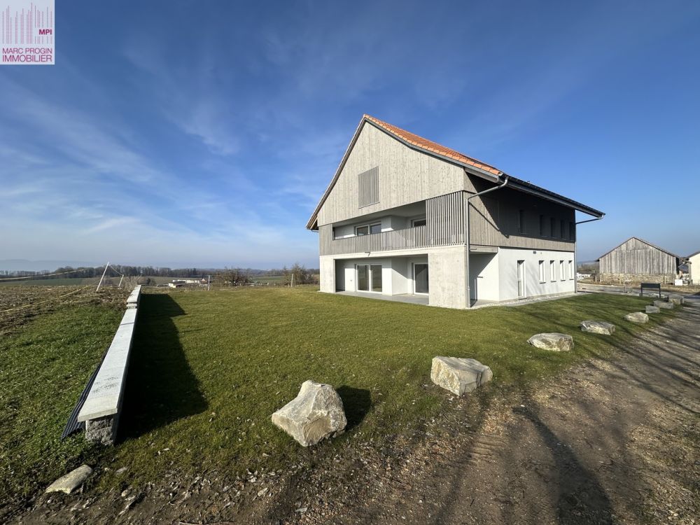 Letztes 5.5-Zimmer-Apartment in kleiner PPE in landwirtschaftlicher Zone -  Bild 1