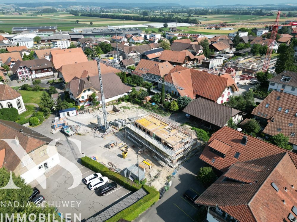 Neues Wohnen im alten Dorfkern - 3.5 Zimmer Wohnung 1. OG - Bild 1