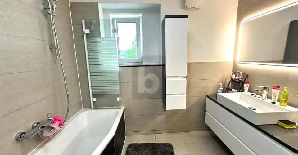 HOCHWERTIG KERNSANIERT AN RUHIGER LAGE - Appartement 4.5 pièces - image - 5