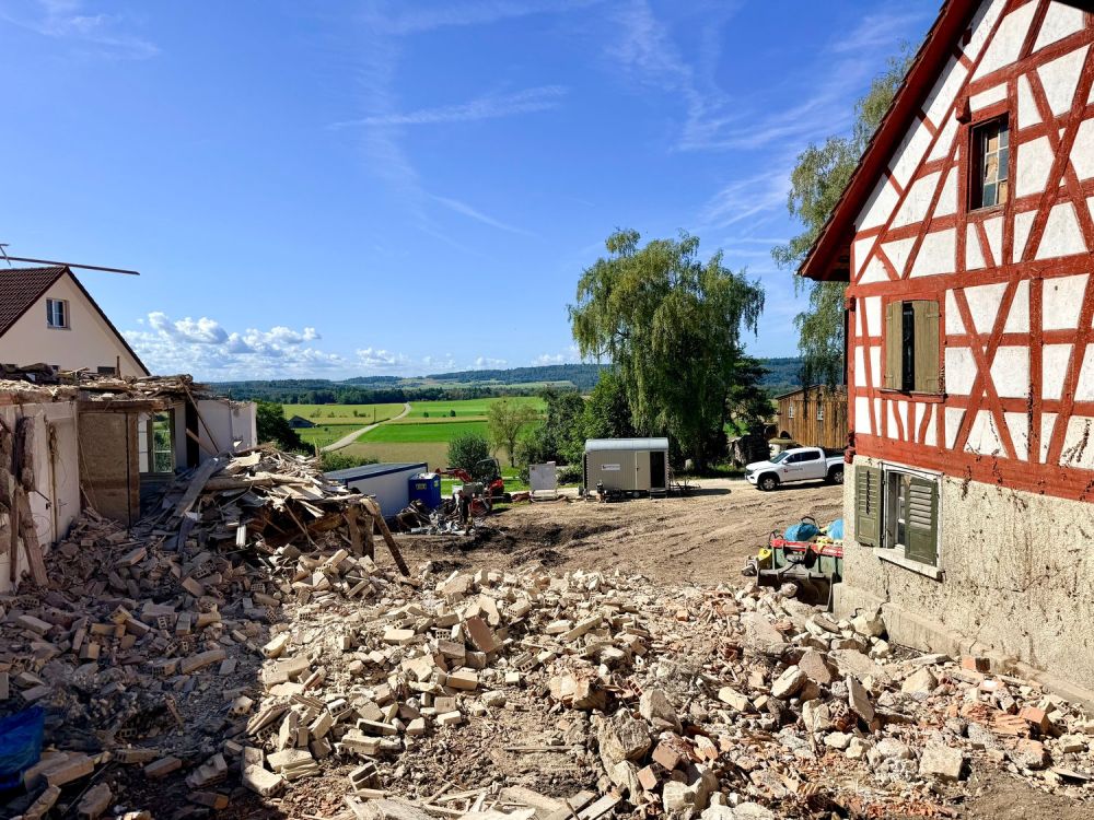 Moderne 3.5-Zimmer-Neubau-Wohnung mit Balkon in Dörflingen -  Bild 1