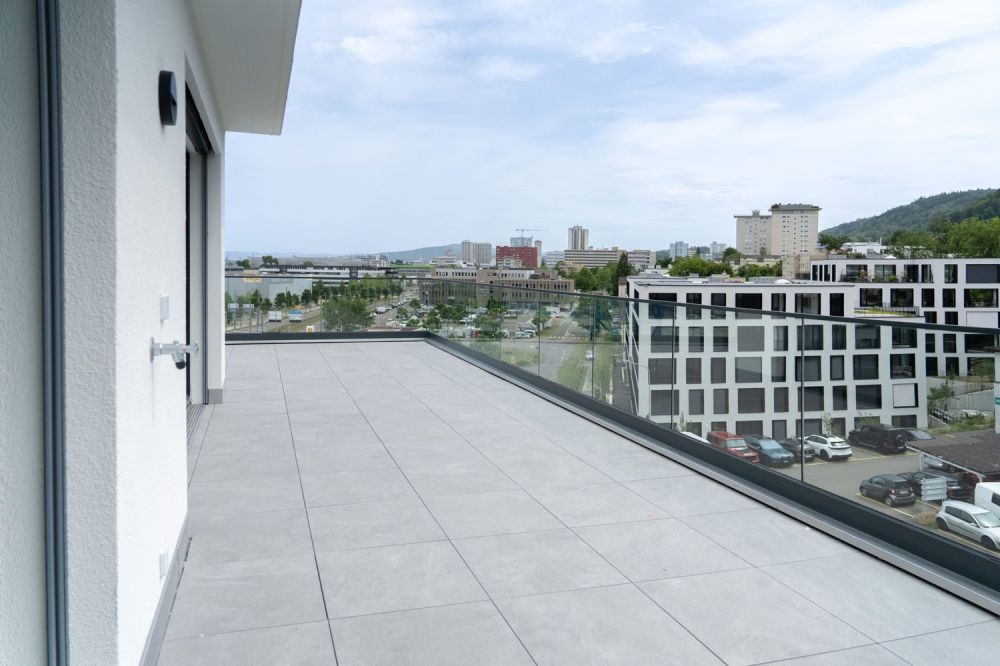 3.5-Zimmer-Attika mit grosser Terrasse in Killwangen mieten -  Bild 1