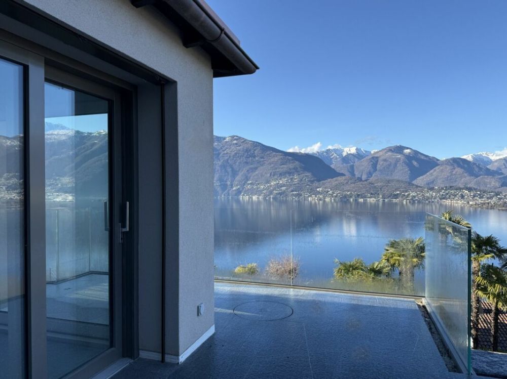 Modernes Ferienhaus mit spektakulärer Aussicht - Bild 1