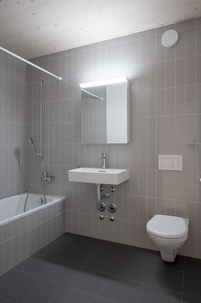 Attraktive 3.5 Zimmer-Wohnung mit grosszügigem Sitzplatz zu vermieten! - Badezimmer