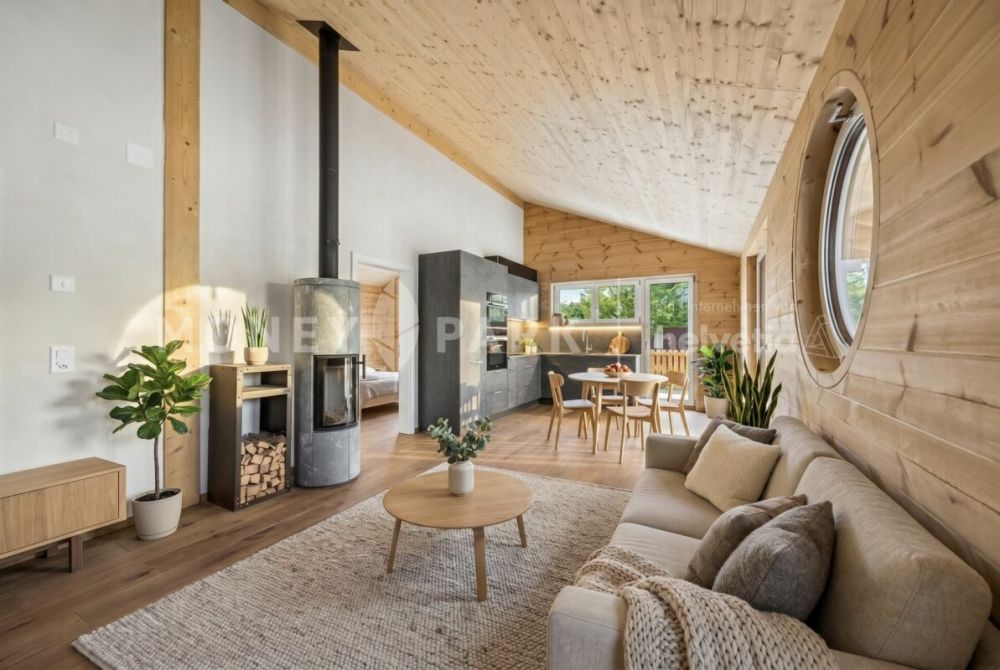 4.5-Zimmer-Wohlfühloase: Hochwertiges Holzhaus mit Charakter -  Bild 2